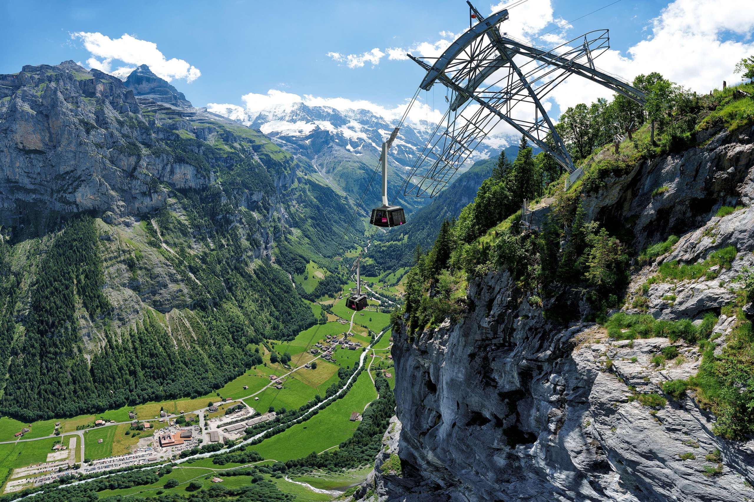 Le nouveau téléphérique du Schilthorn 20XX monte au Schilthorn.