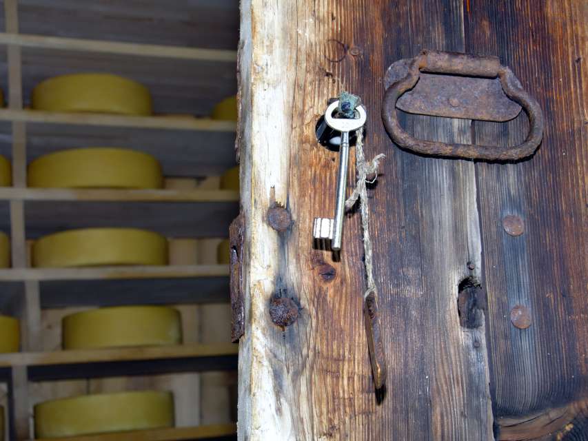 Besichtigung Alpkäserei Schiltalp